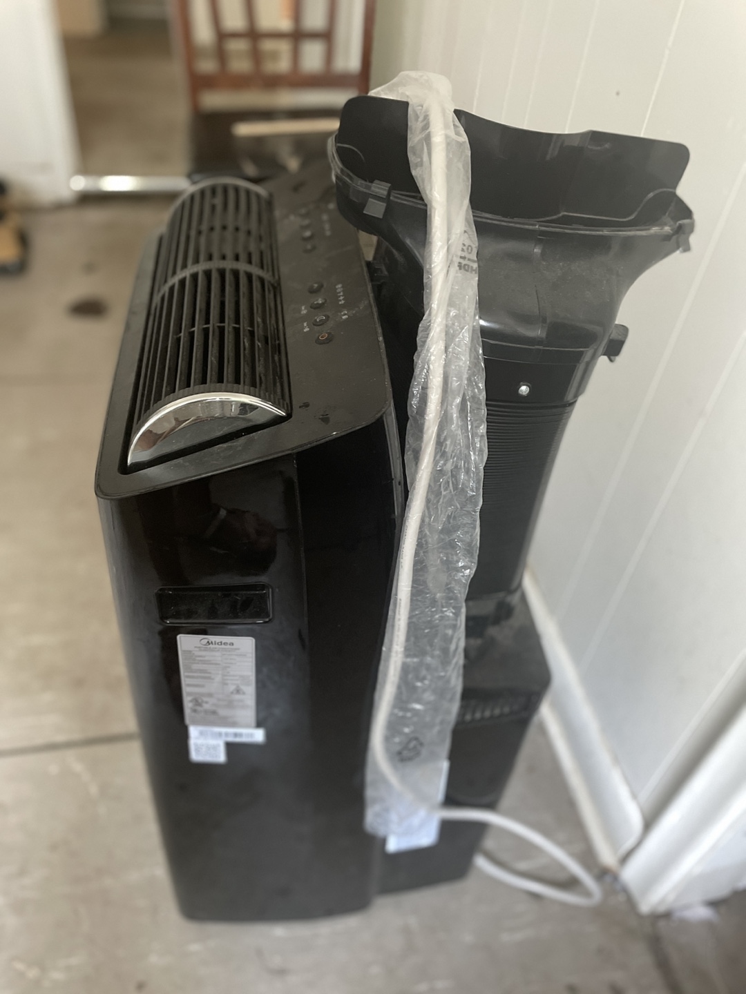 Midea Portable Air Conditioner - photo 3