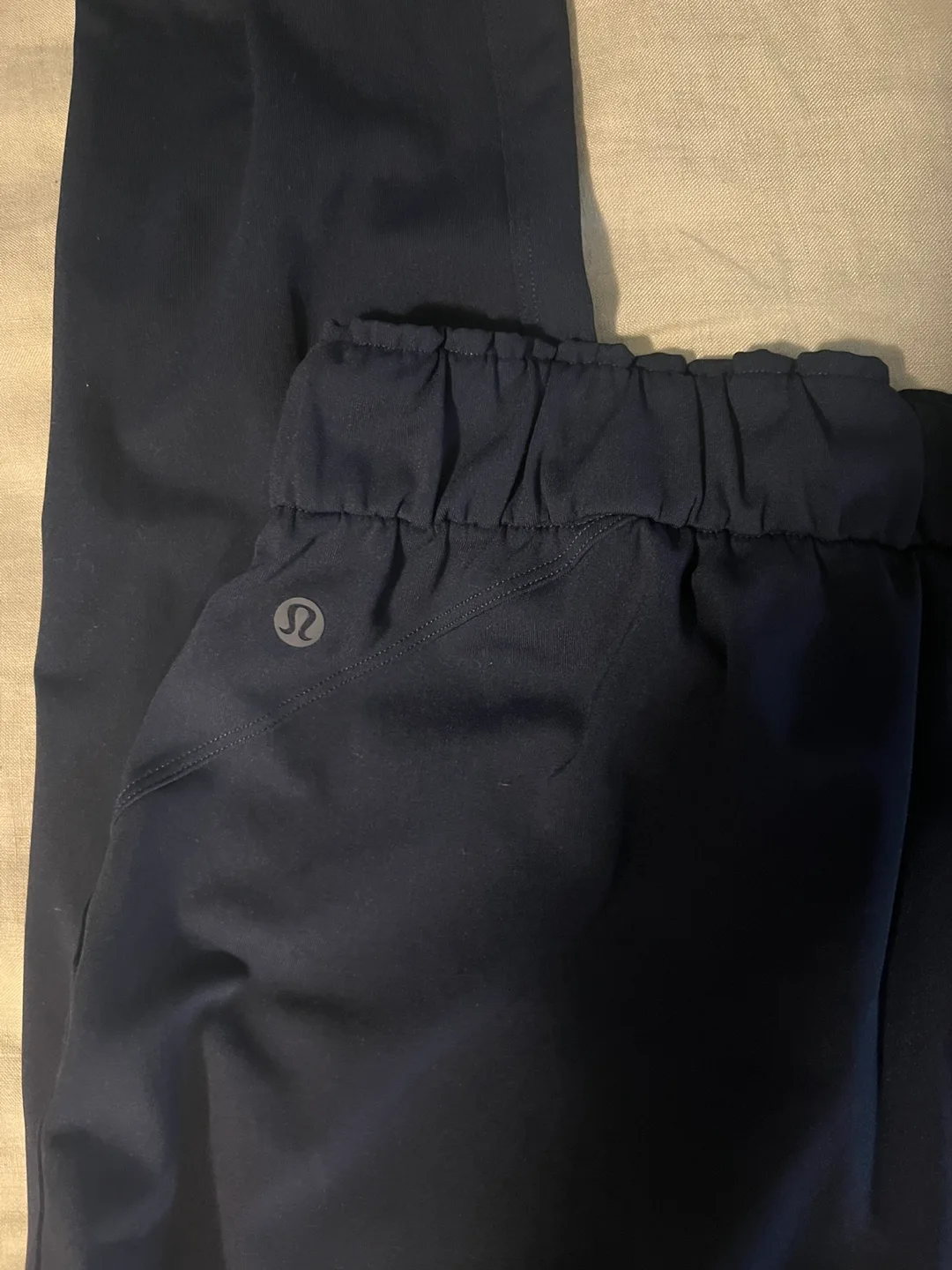 Lululemon Stretch High-Rise Jogger *Full Length - size 6 image indicator(10)