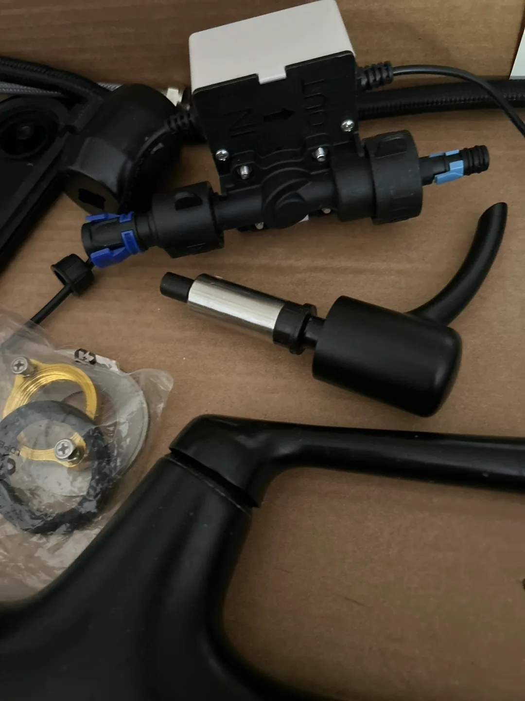 New Kohler R31498-NA Touchless Kitchen Faucet image indicator(5)