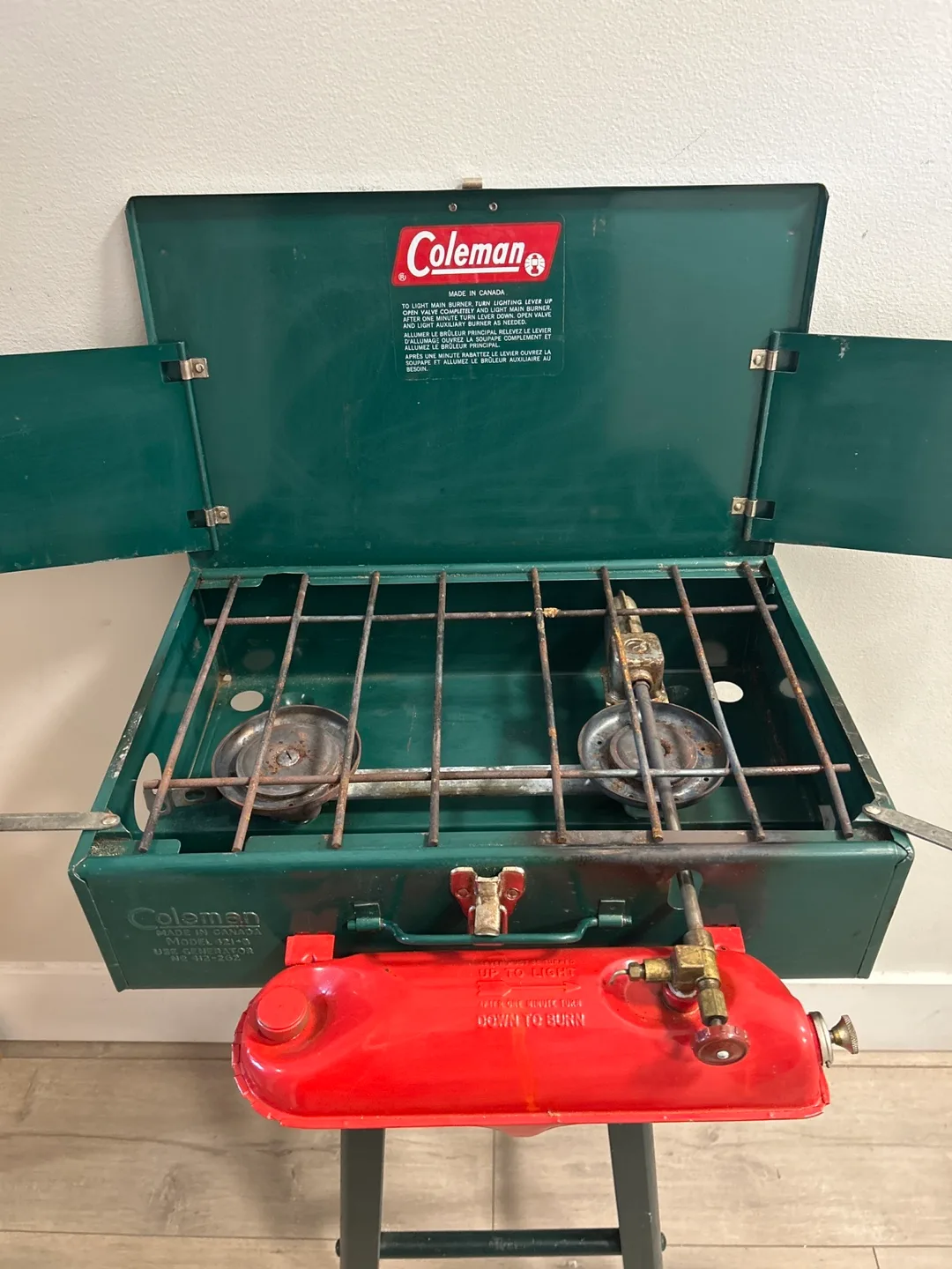 Coleman Camp Stove - Model 421B image indicator(2)