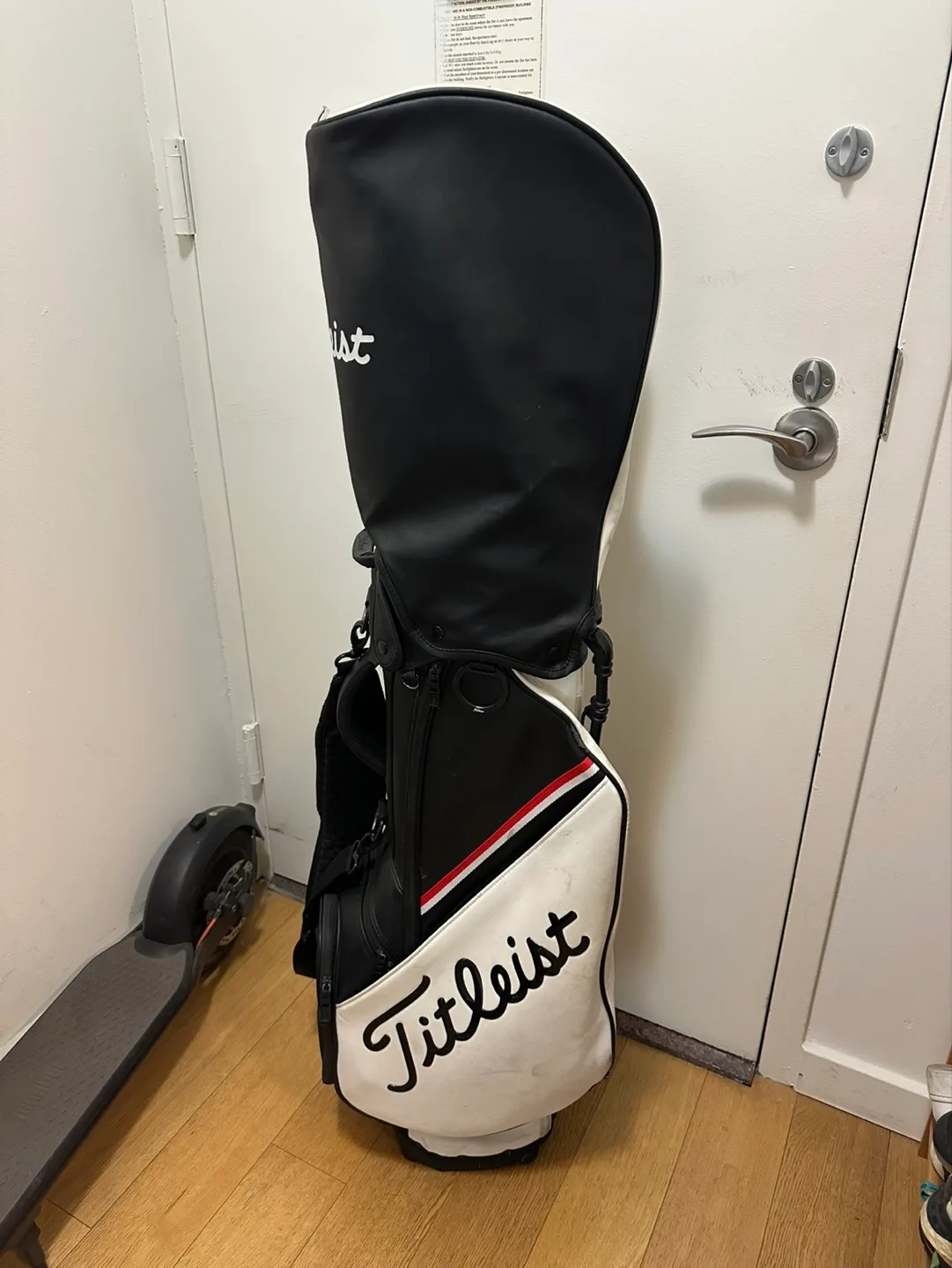 Titleist BRW Collection Golf Stand Bag image indicator(3)