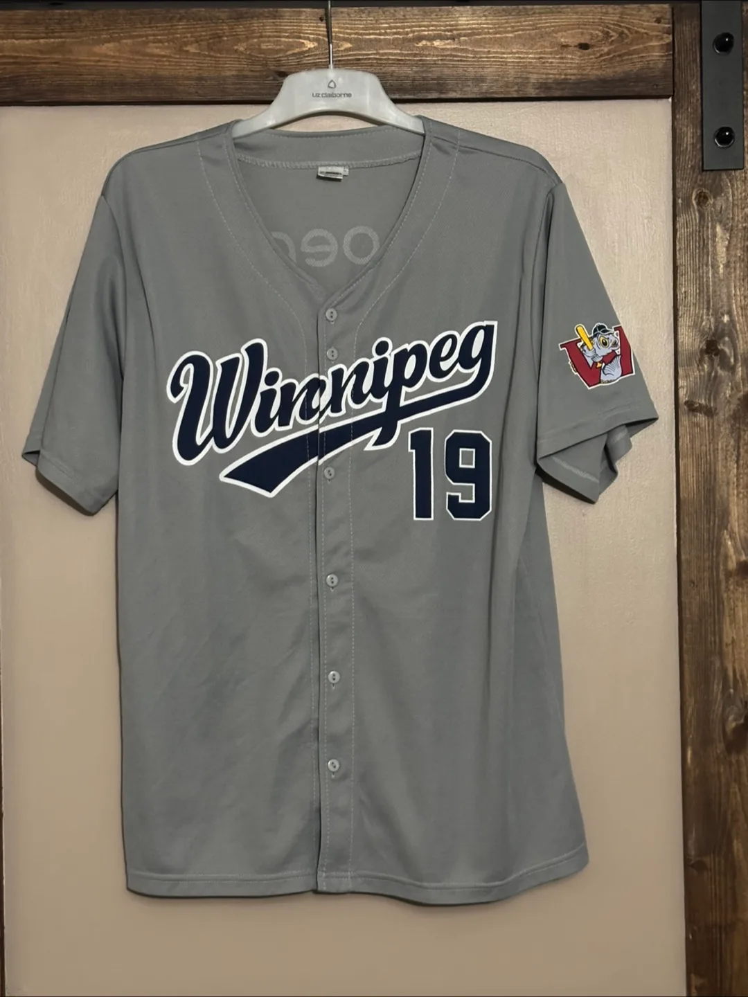 Winnipeg Goldeyes Jersey (see pictures for measurements) thumbnail
