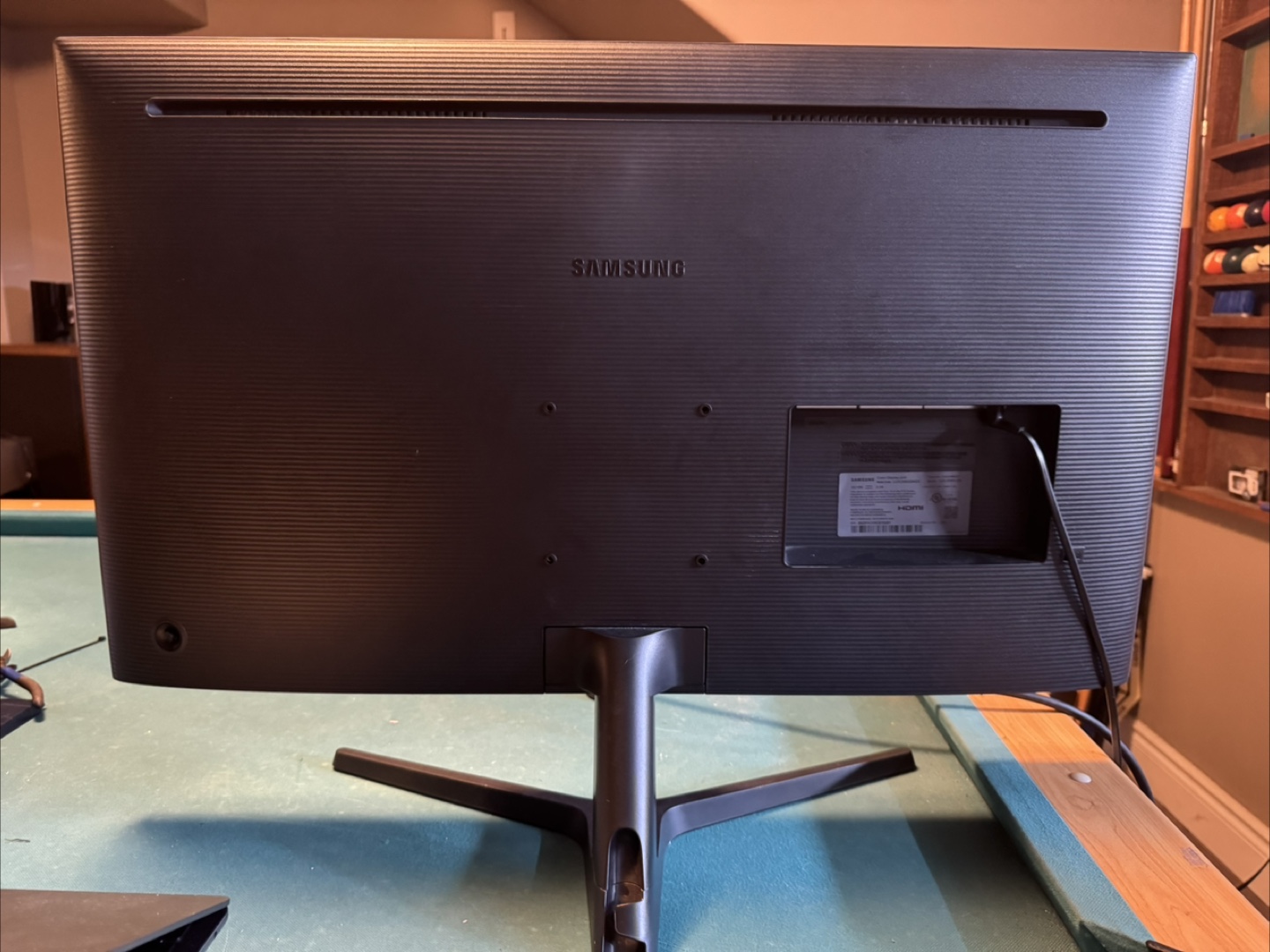 Samsung 32" 4K UHD Monitor - photo 2
