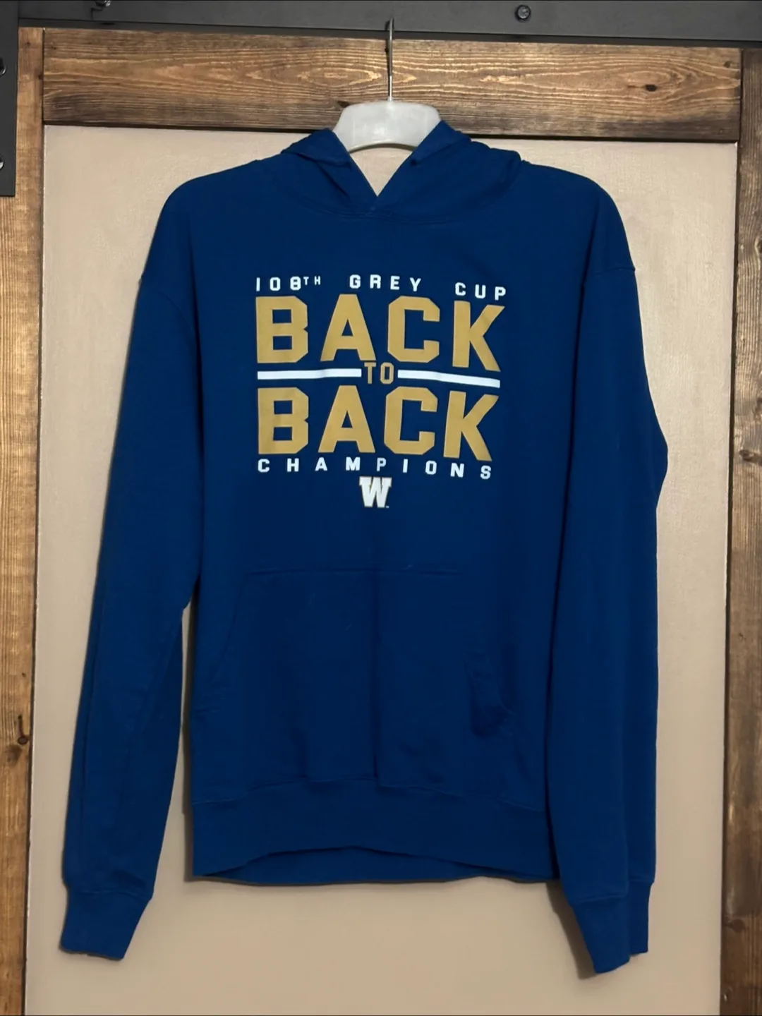 Winnipeg Blue Bombers Hoodie (see pictures for measurements) thumbnail