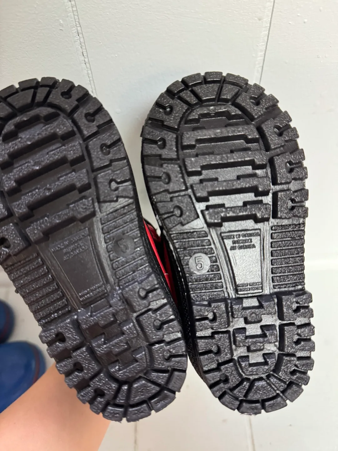 Kids' Boots - Disney & Gray Wolf - Size 6 & 5 image indicator(4)