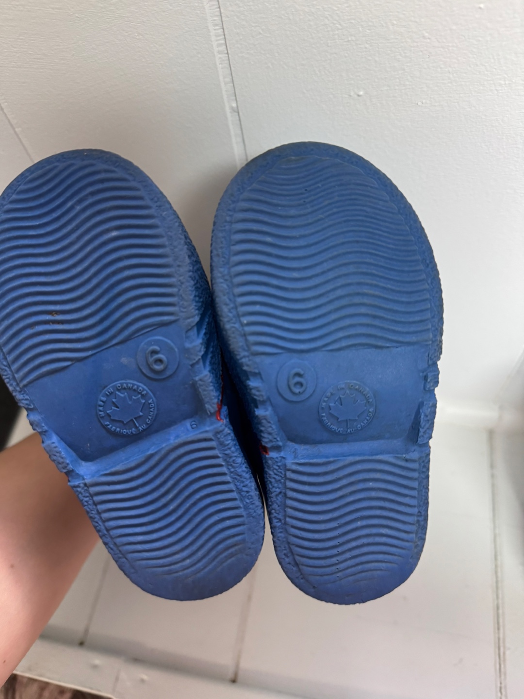 Kids' Boots - Disney & Gray Wolf - Size 6 & 5 - photo 3