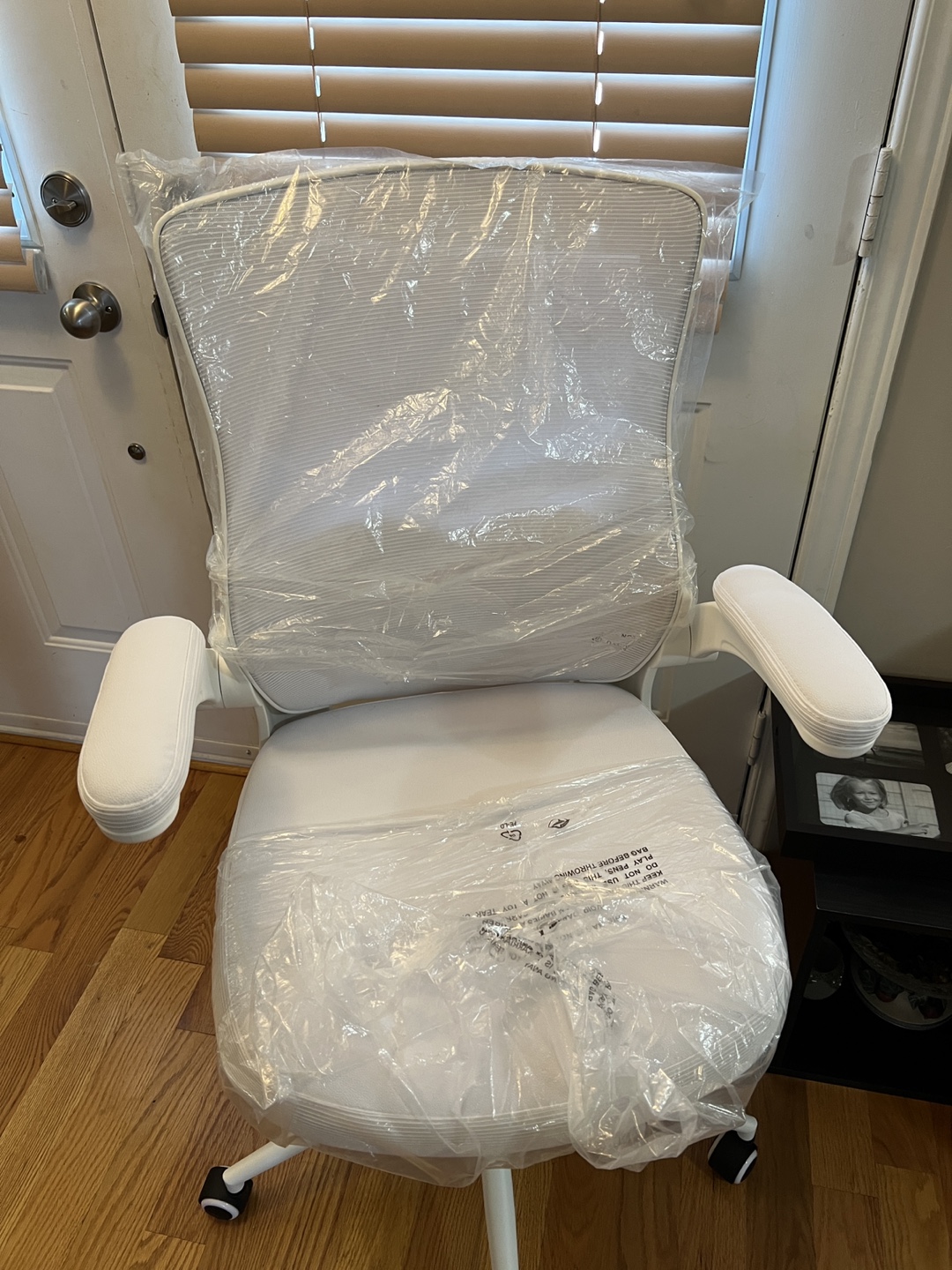 White Office Chair - photo 5