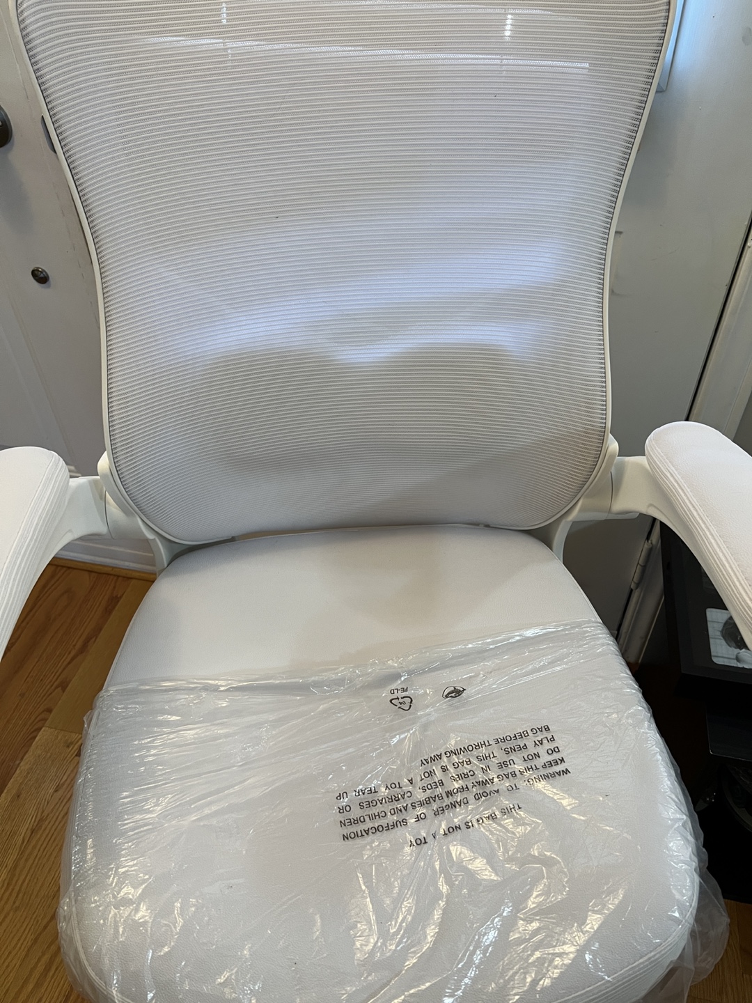 White Office Chair - photo 2