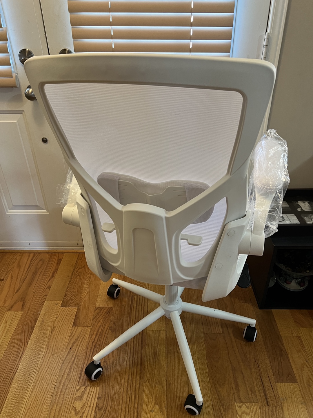 White Office Chair - photo 3