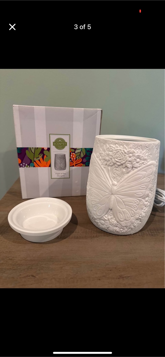 New Scentsy Flight of the Monarch Warmer - photo 2