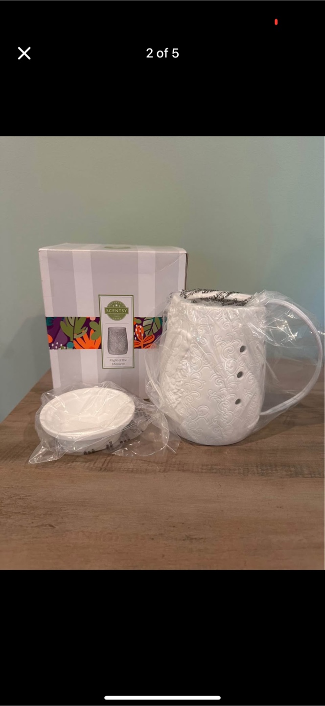 New Scentsy Flight of the Monarch Warmer
