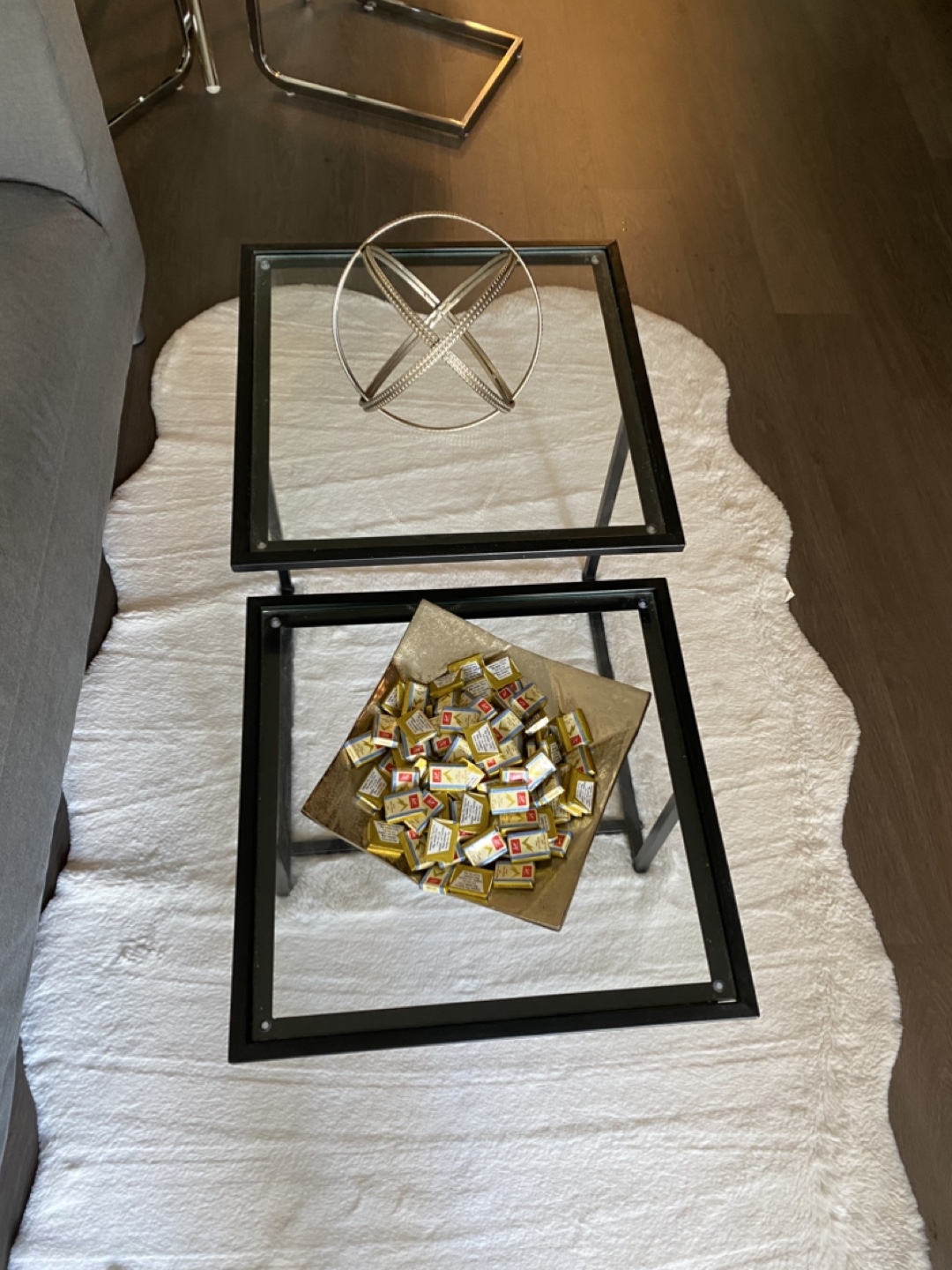 Table - photo 2