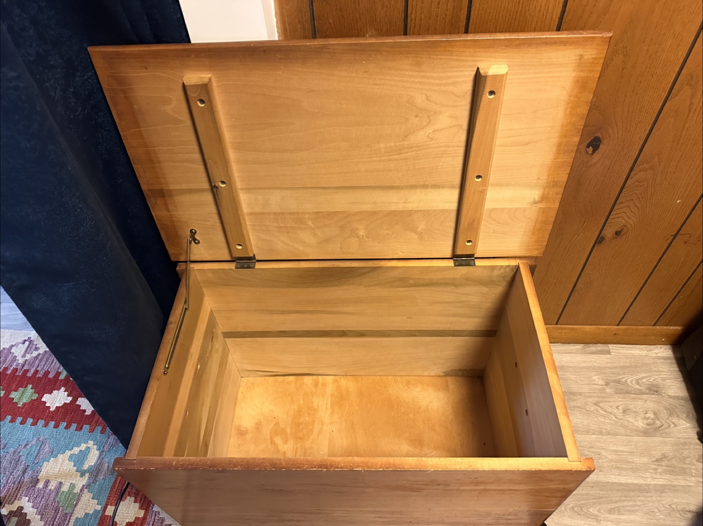 Wooden Storage Chest - Great Condition! - photo 2