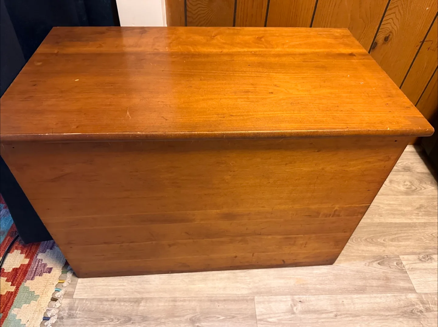 Wooden Storage Chest - Great Condition! thumbnail