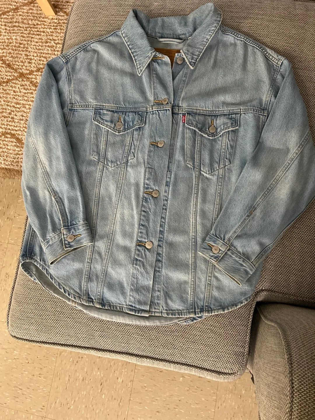 Levi's Denim Trucker Jacket size small oversize thumbnail