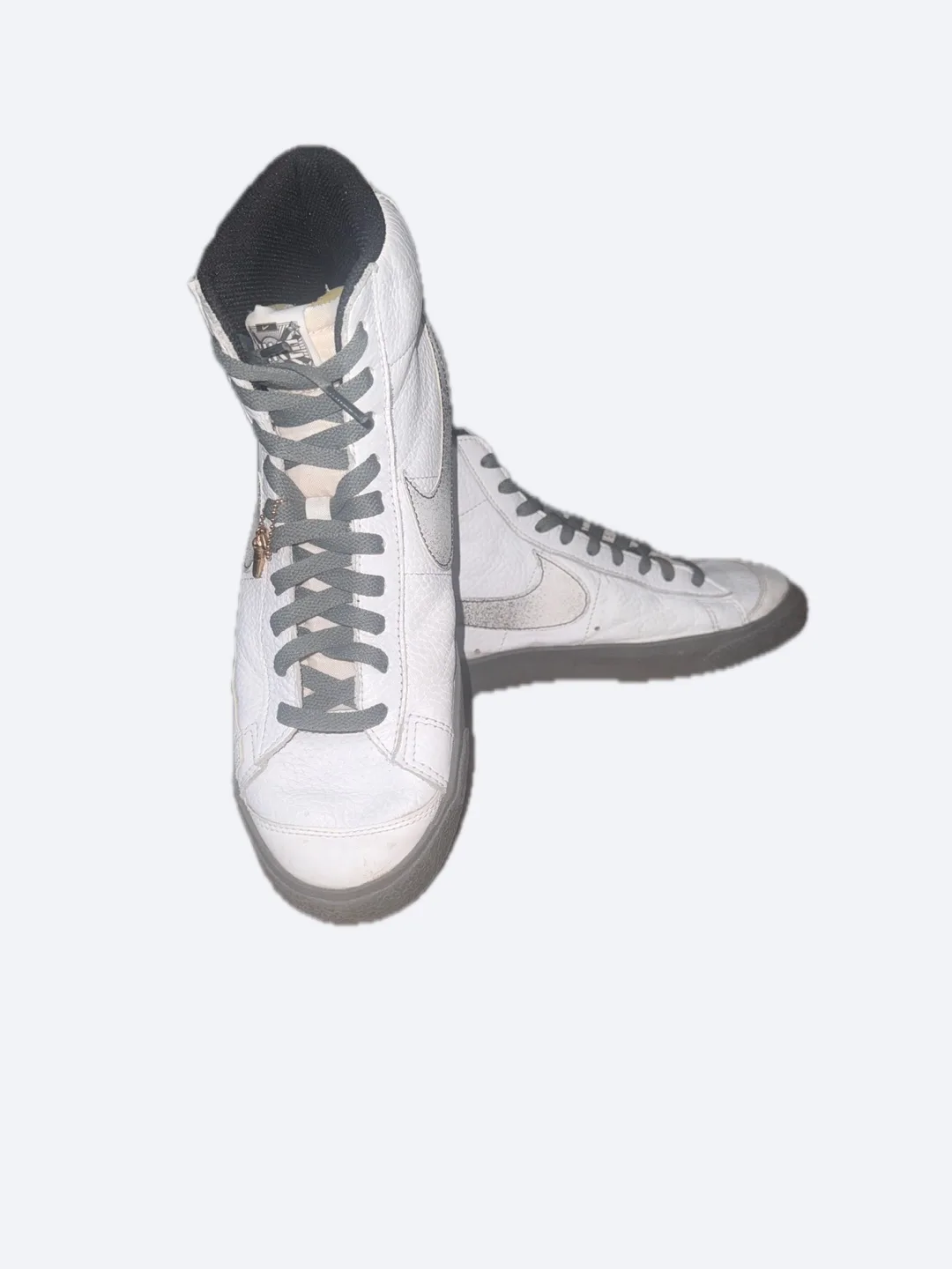 Nike Blazer Mid '77 White Sneakers image indicator(2)