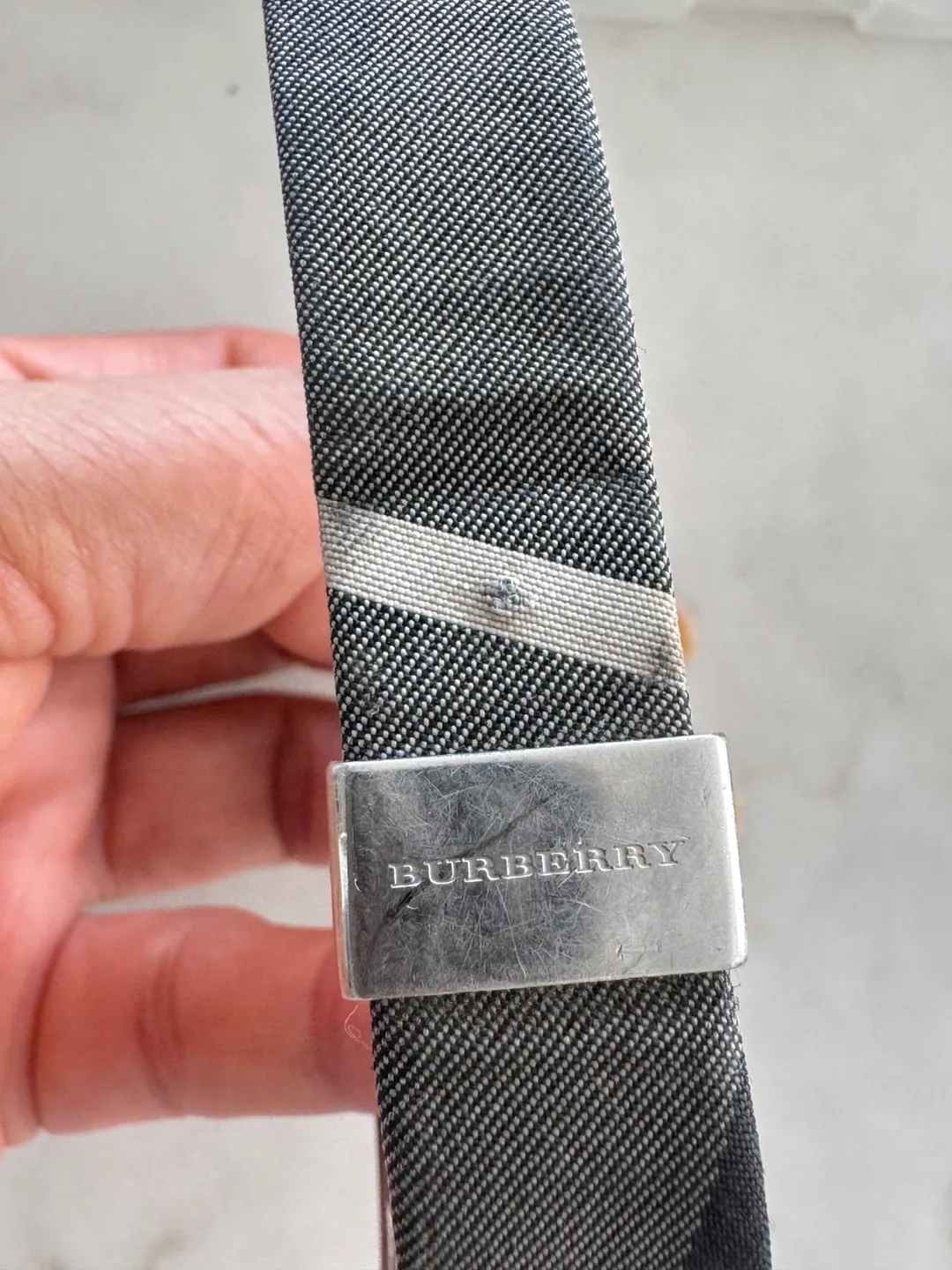 Authentic Burberry BU7079 Ladies Watch image indicator(3)