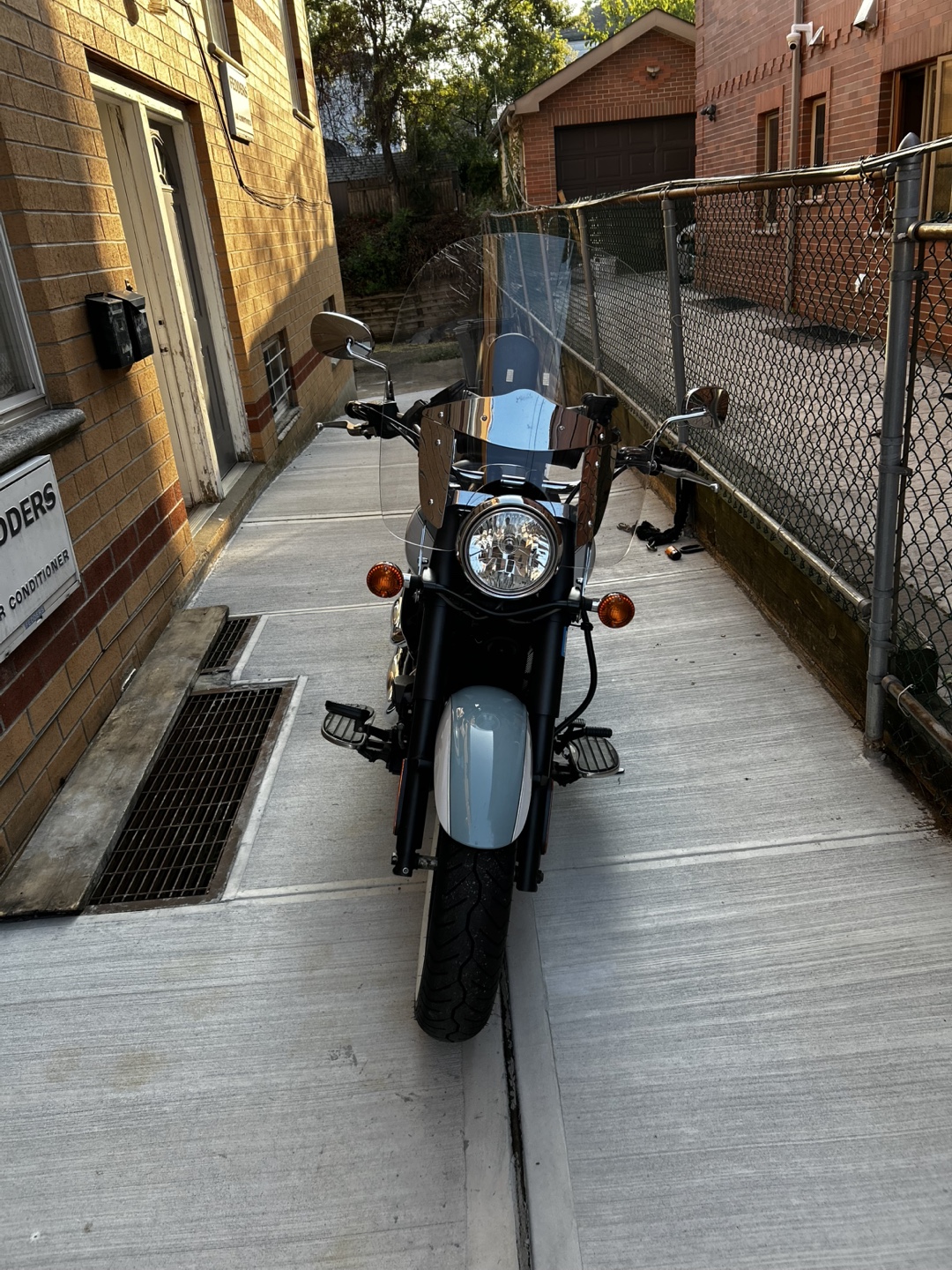 Kawasaki Vulcan 900 Classic Motorcycle