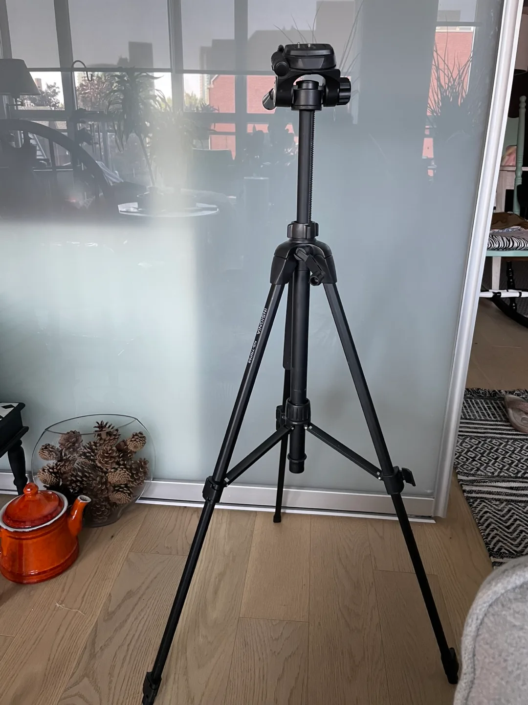 Insignia NS-TRP58 Tripod with Carrying Case thumbnail