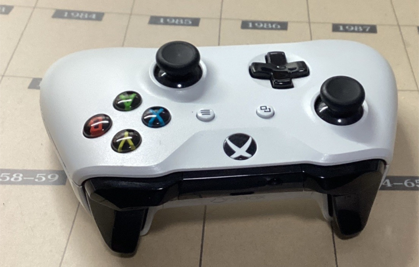 Xbox Wireless Controller - White - photo 4