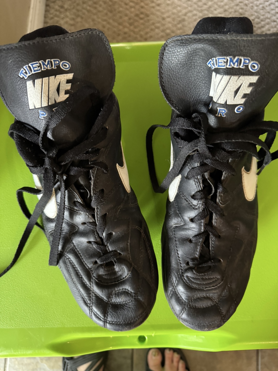 Nike Tiempo Pro Soccer Cleats - Size 11.5