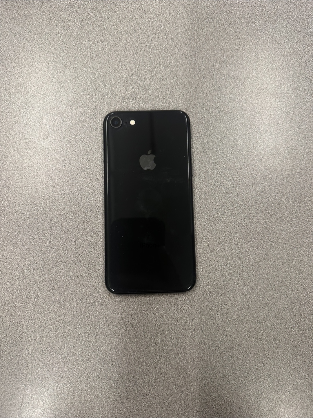 iPhone 8 - photo 5