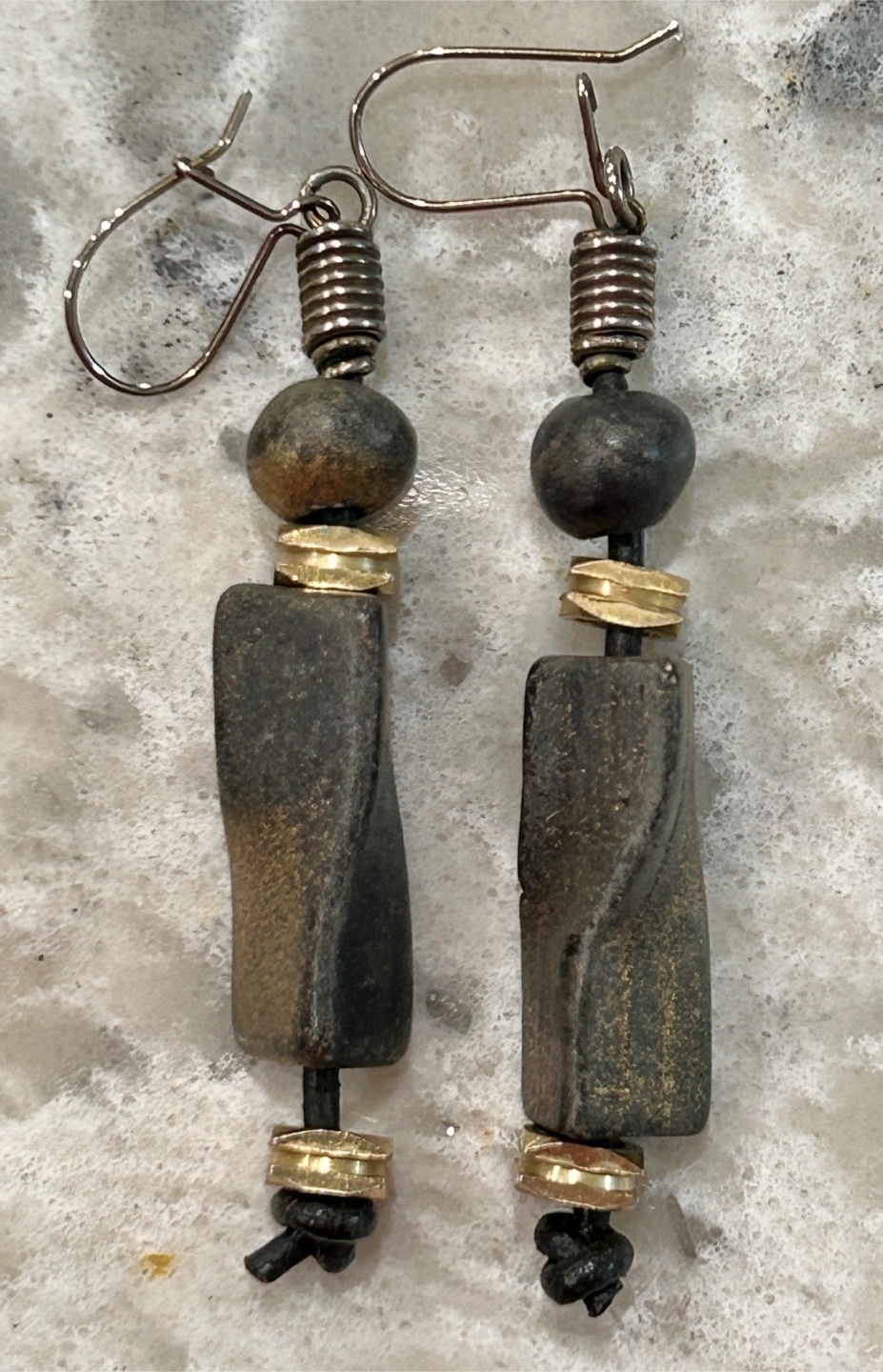 Stone/Wood Like Beaded Necklace with Matching Drop Earring Set - photo 4