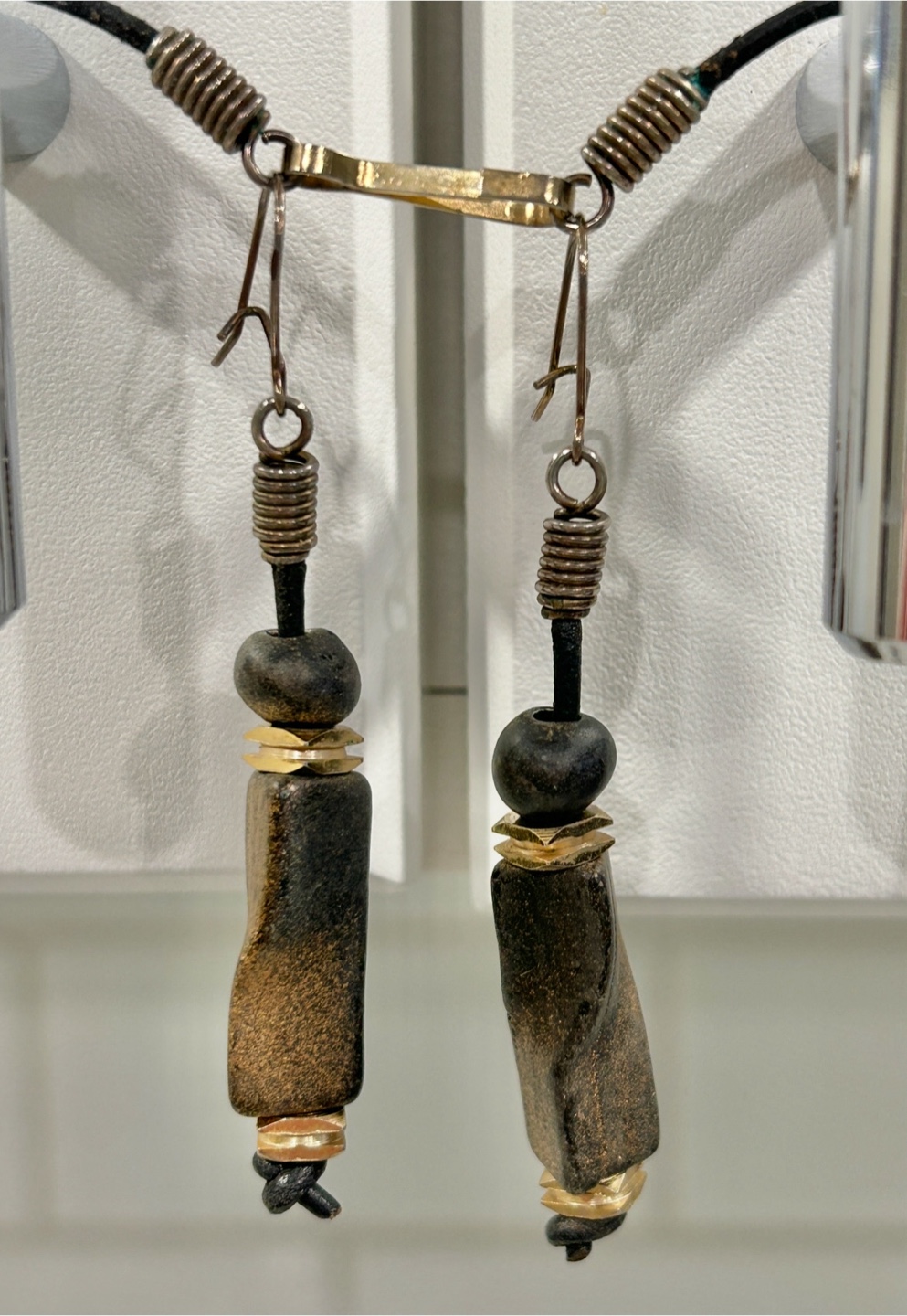 Stone/Wood Like Beaded Necklace with Matching Drop Earring Set - photo 5