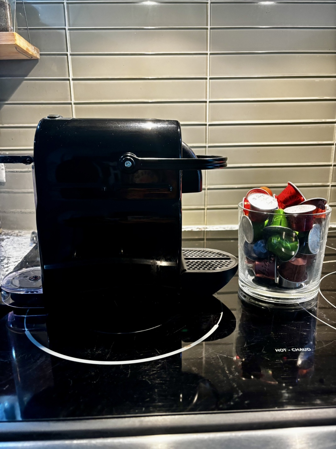 Nespresso Machine + Pods - photo 3