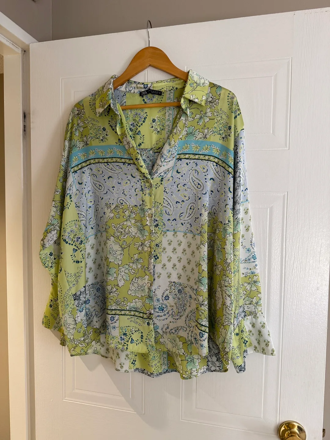 Zara Floral Print Oversized Shirt thumbnail