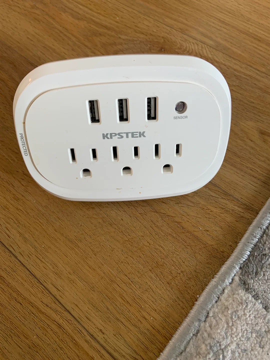 3-pin and 3 USB multi-plug adapter thumbnail