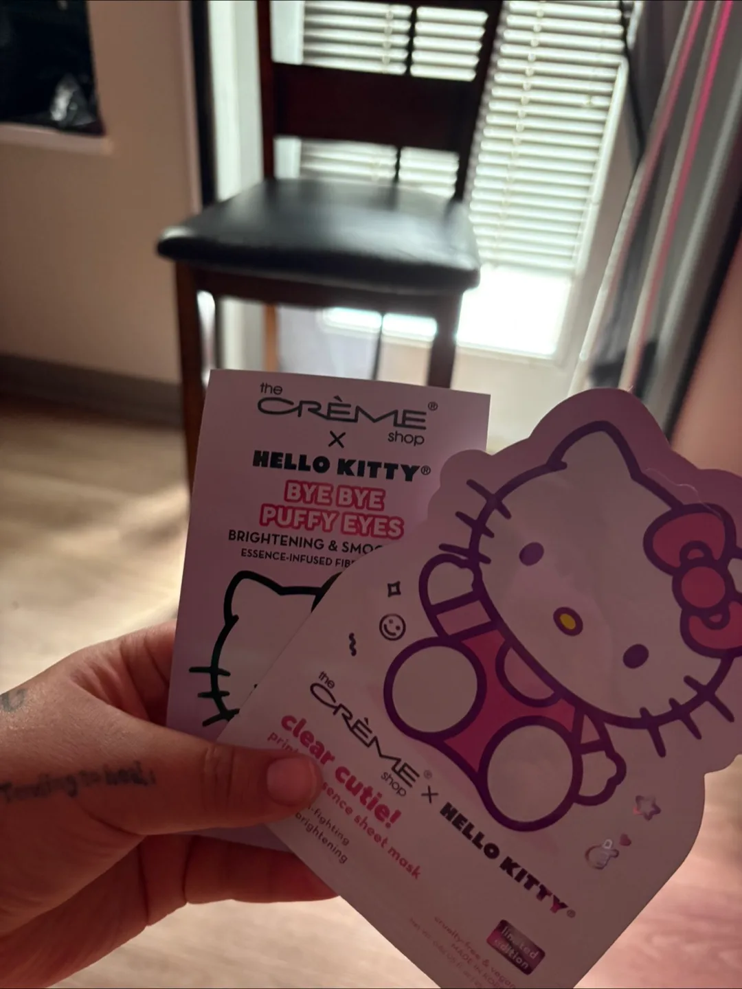 Hello Kitty gift basket image indicator(4)