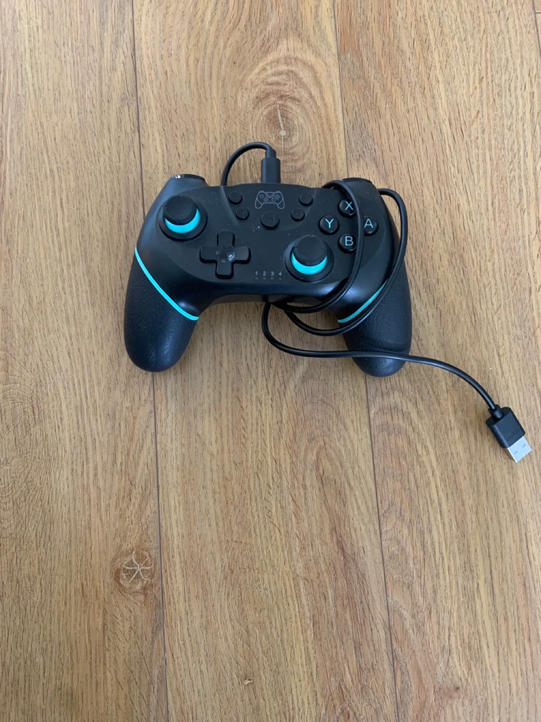 Wireless Gaming controller thumbnail