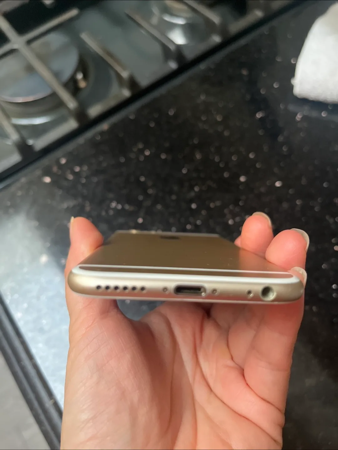 Apple iPhone 6 Gold (16gb) image indicator(7)