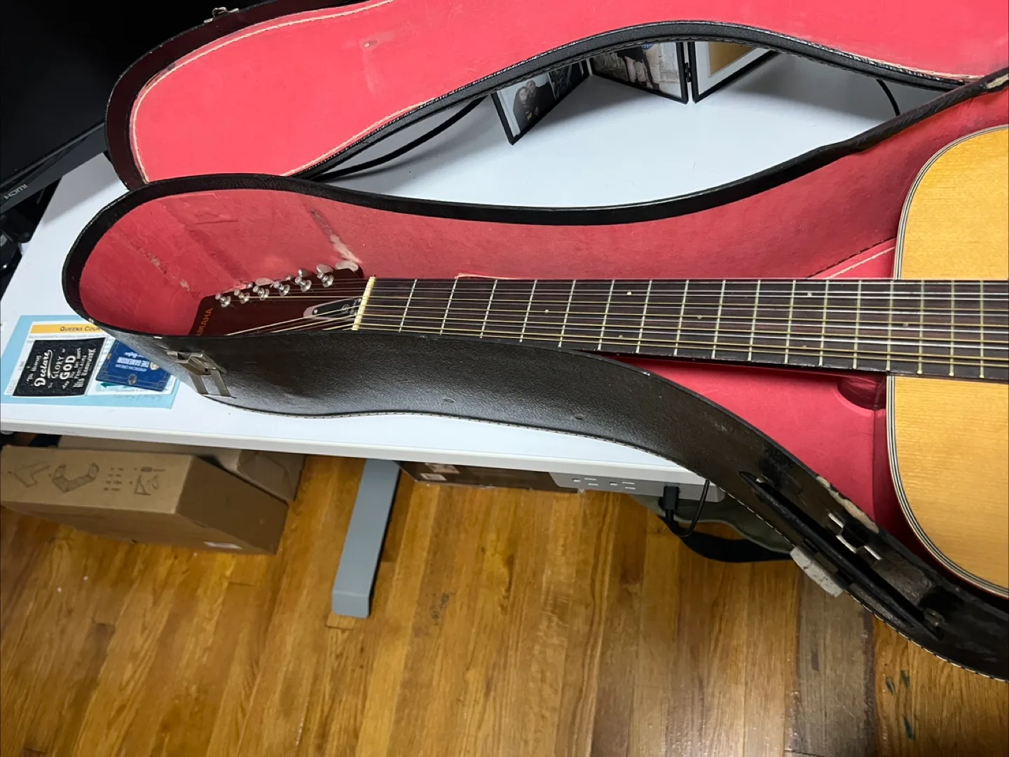 Yamaha FG-230 12-String Acoustic Guitar image indicator(6)