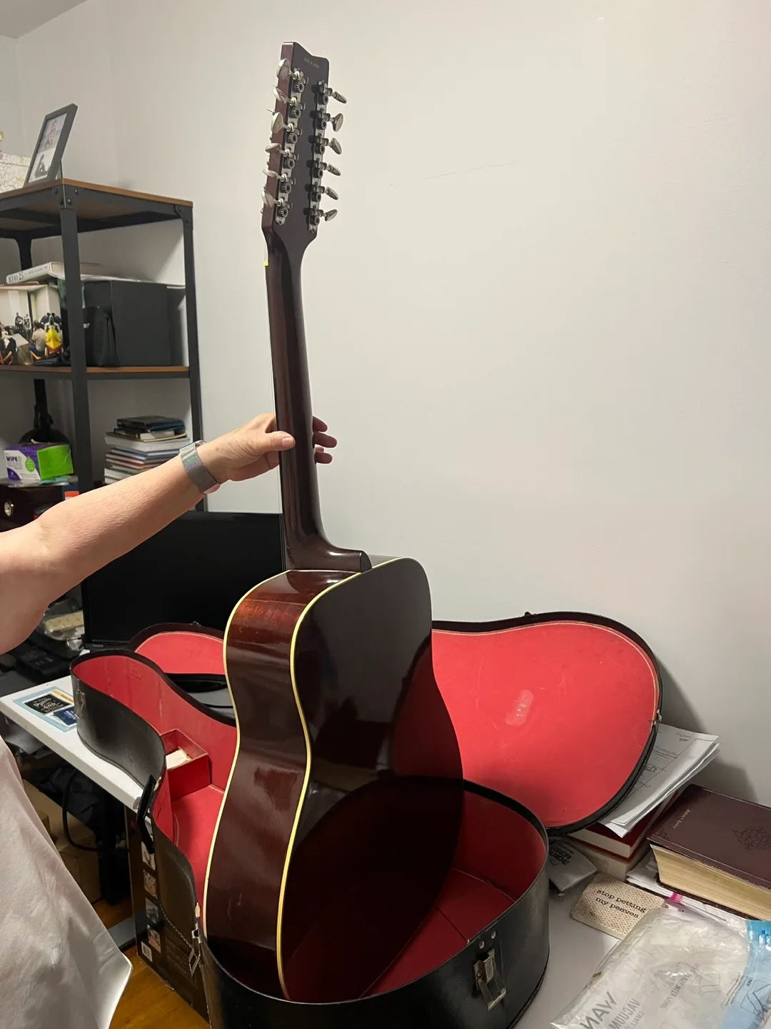 Yamaha FG-230 12-String Acoustic Guitar image indicator(2)