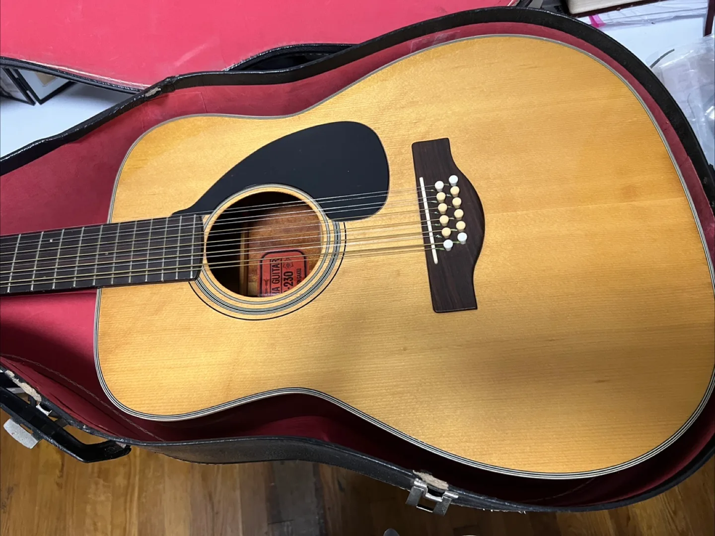 Yamaha FG-230 12-String Acoustic Guitar image indicator(7)