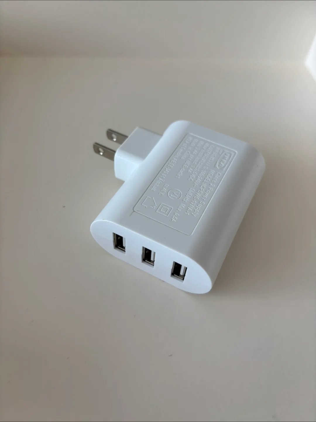 3-Port USB Charger plug & 2 free cords (if you can use them!) thumbnail