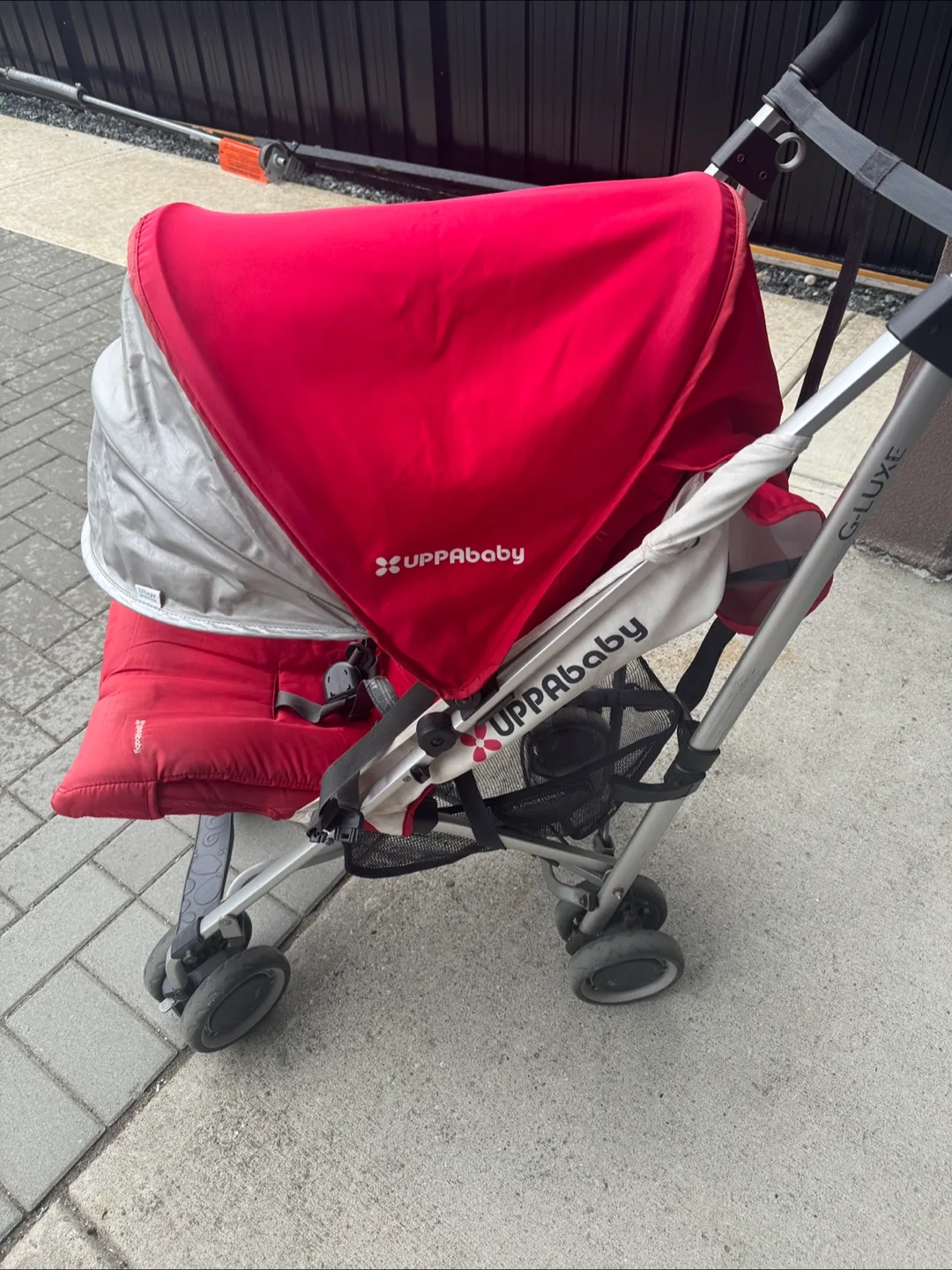 Uppababy g-luxe stroller / umbrella stroller