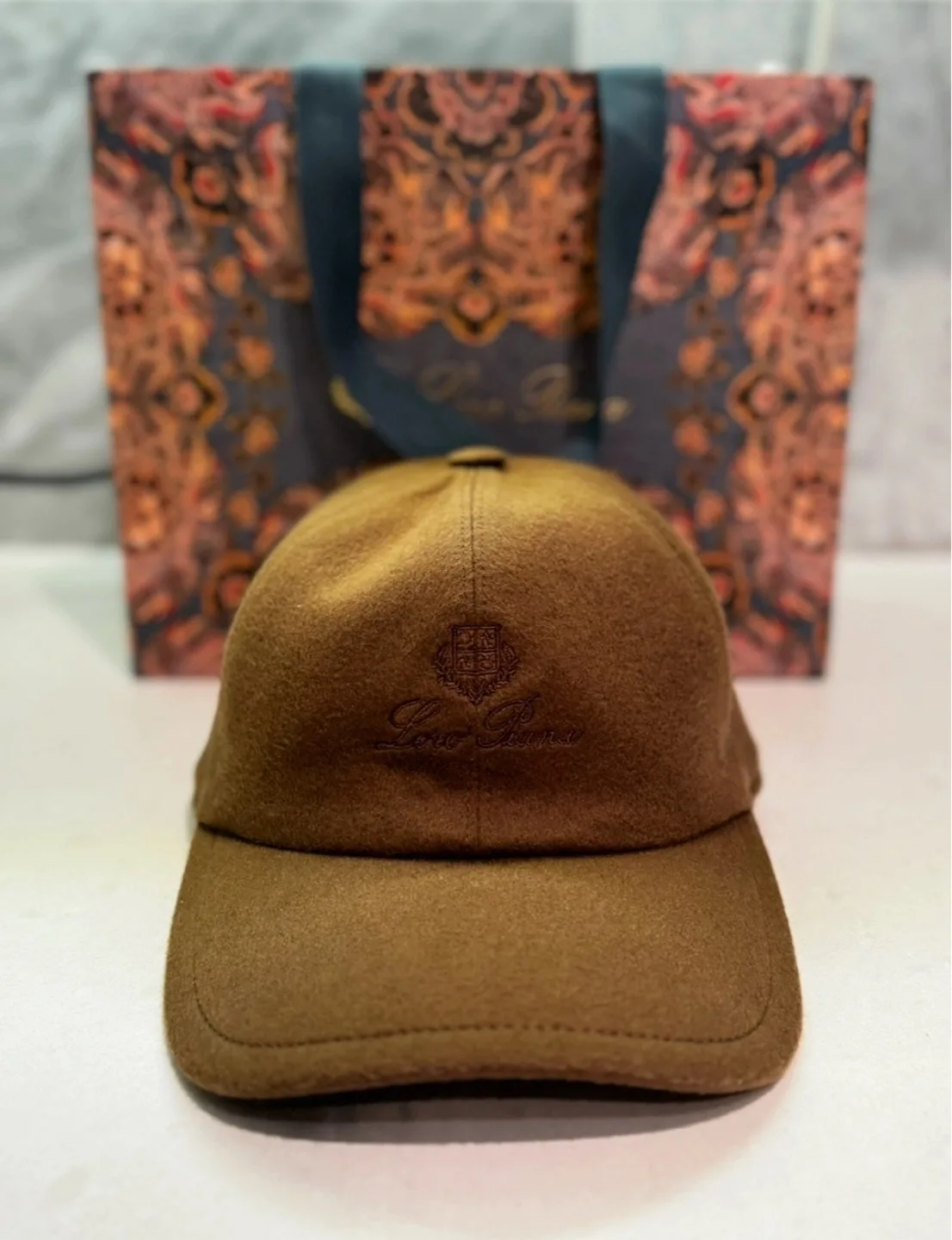 100% authentic cashmere Loro Piana cap image indicator(4)