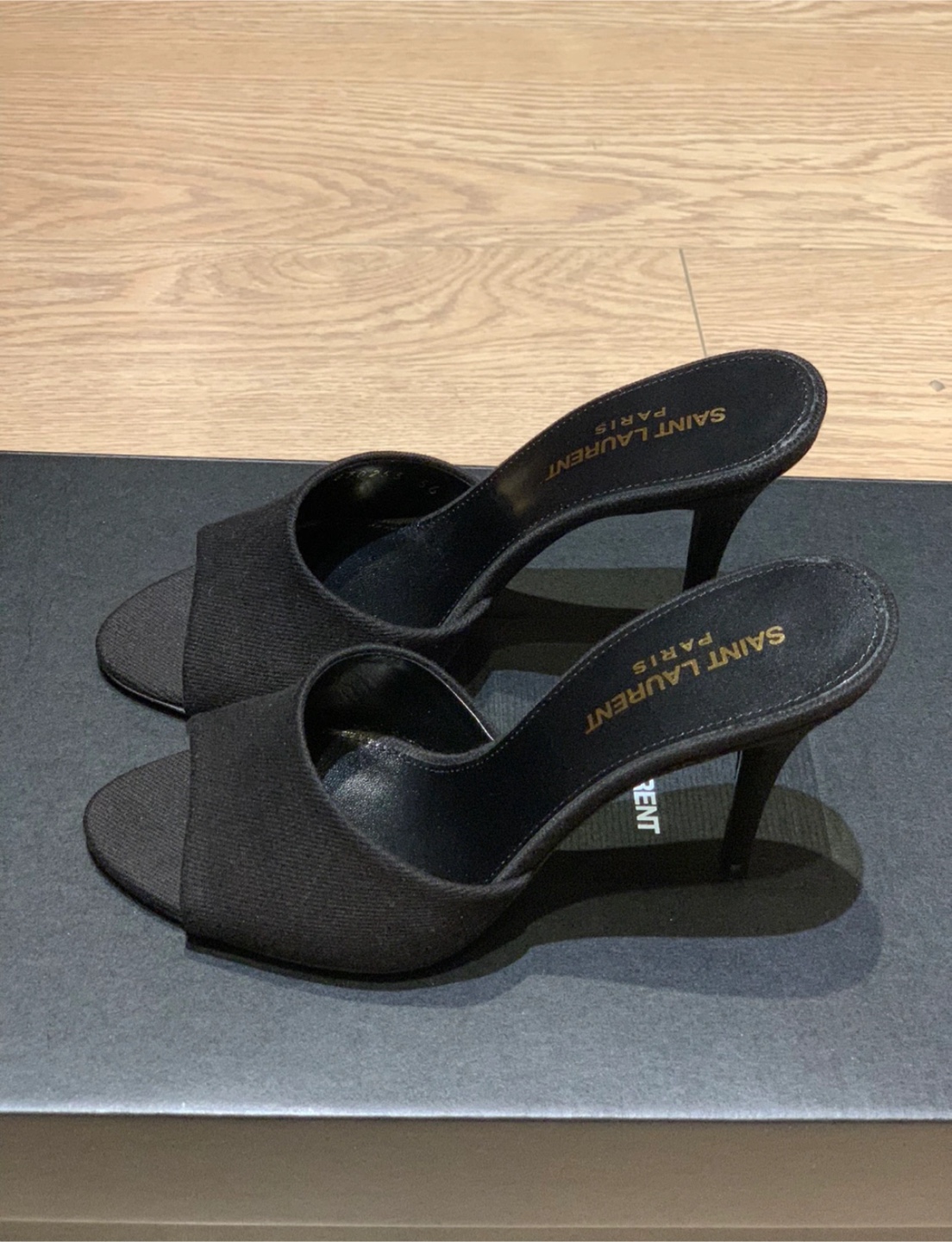 100% Authentic Saint Laurent classic sandals heels - photo 2