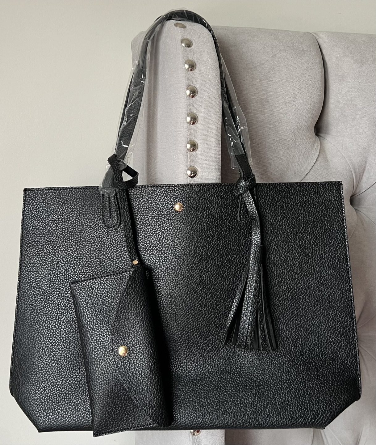 New Faux Leather Tote Bag with Wristlet - photo 4