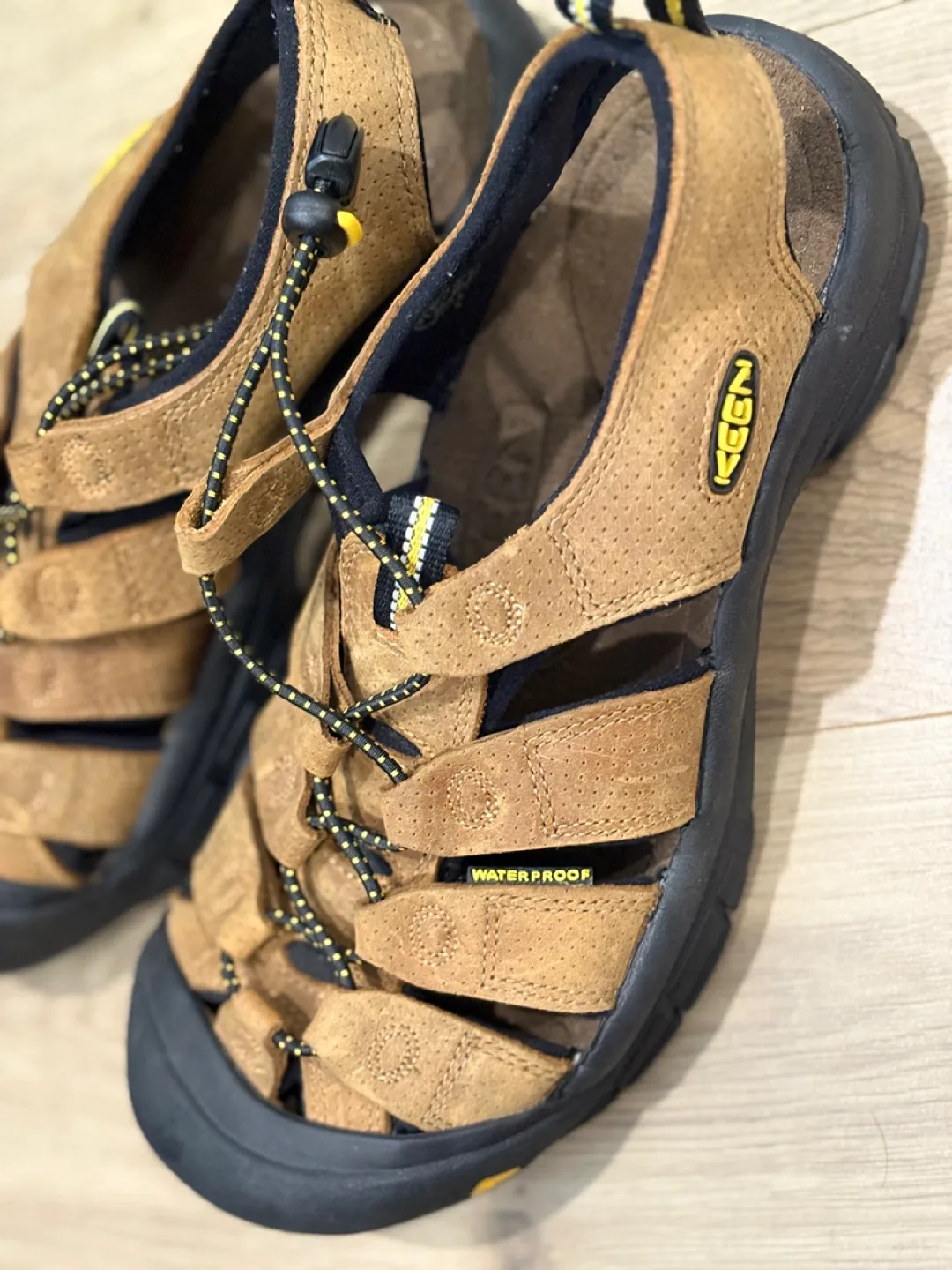 KEEN Newport Leather Waterproof Brown Sandals Women’s Size 9 thumbnail