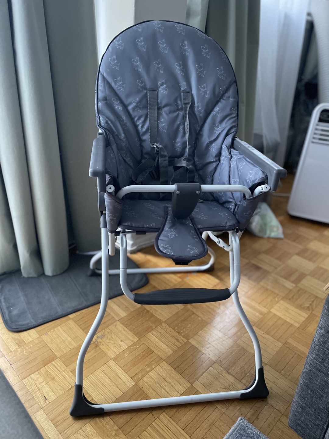 Living Basics Folding High Chair - Grey - photo 2