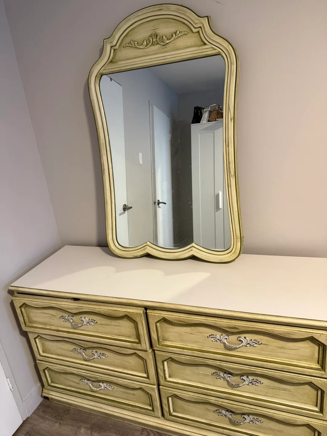 Vintage Dresser with Mirror - Beige/Gold