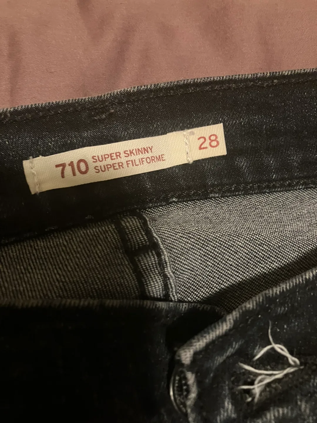 Levi's 710 Super Skinny Jeans - Size 28 image indicator(2)