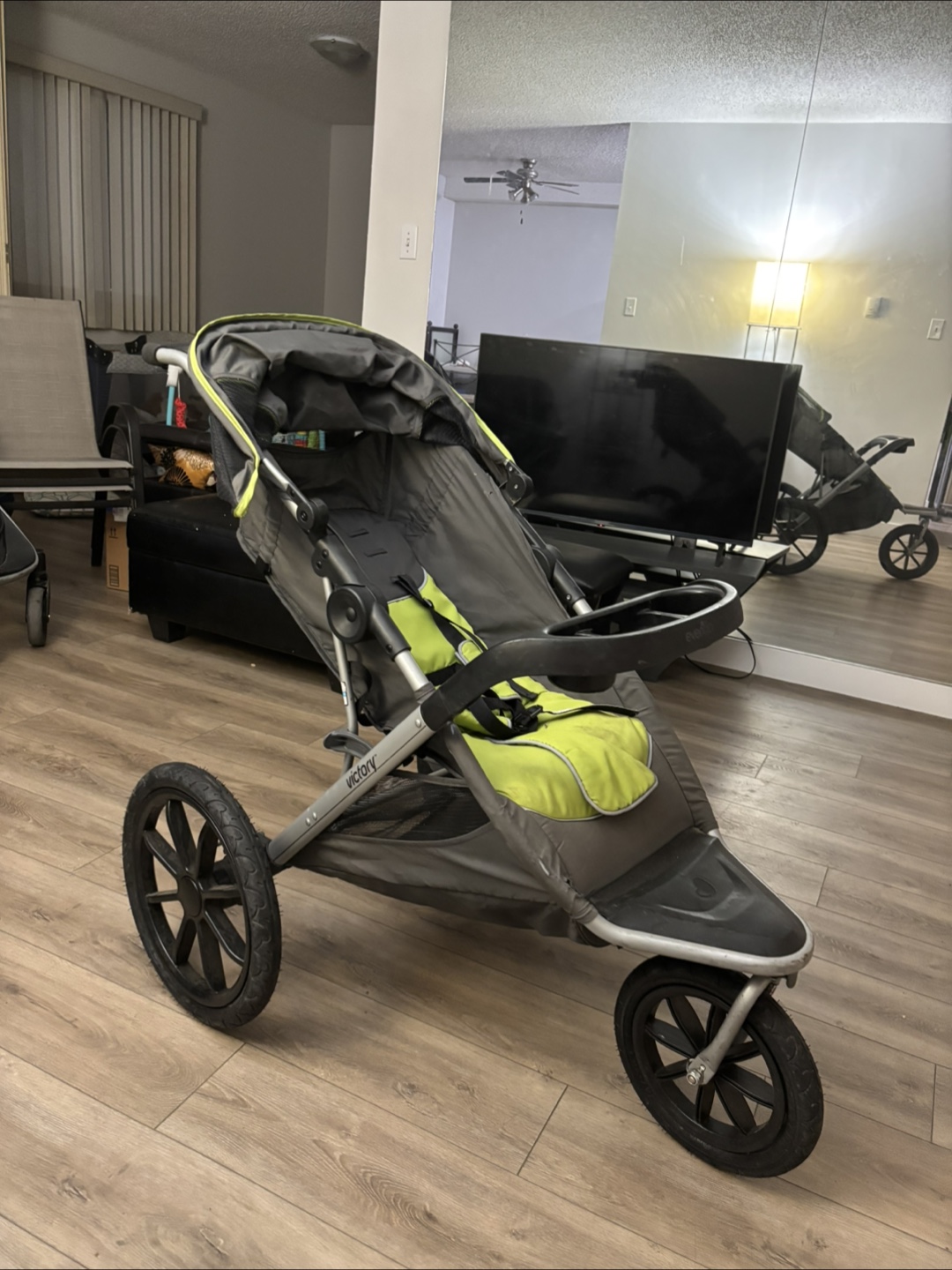 Evenflo Victory Jogging Stroller - Green/Grey