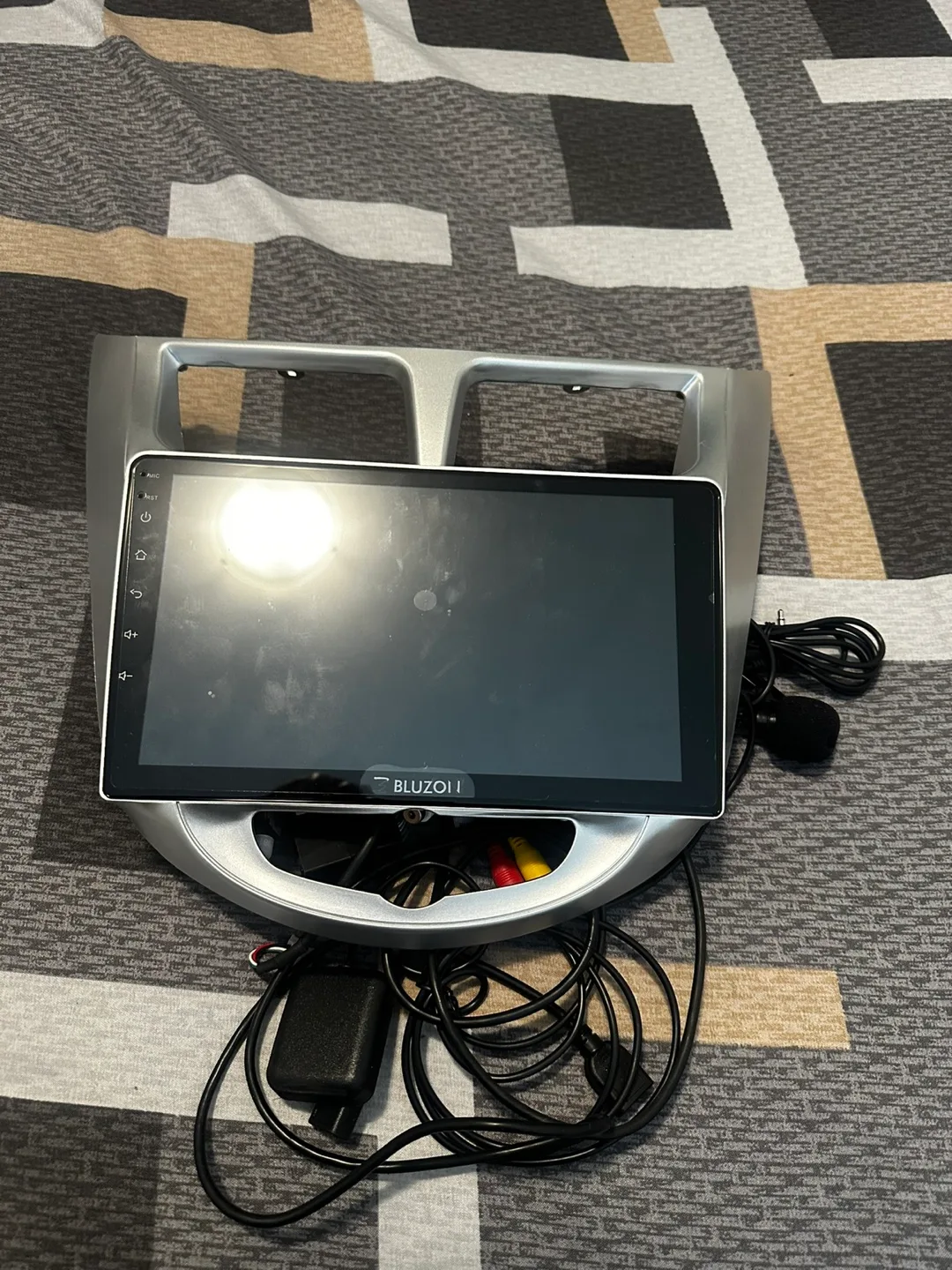 Wireless apple and android carplay screen image indicator(2)