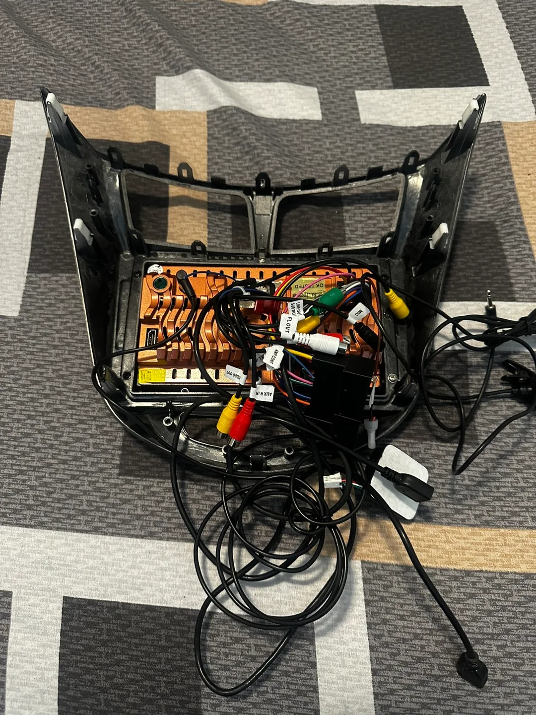 Wireless apple and android carplay screen image indicator(3)