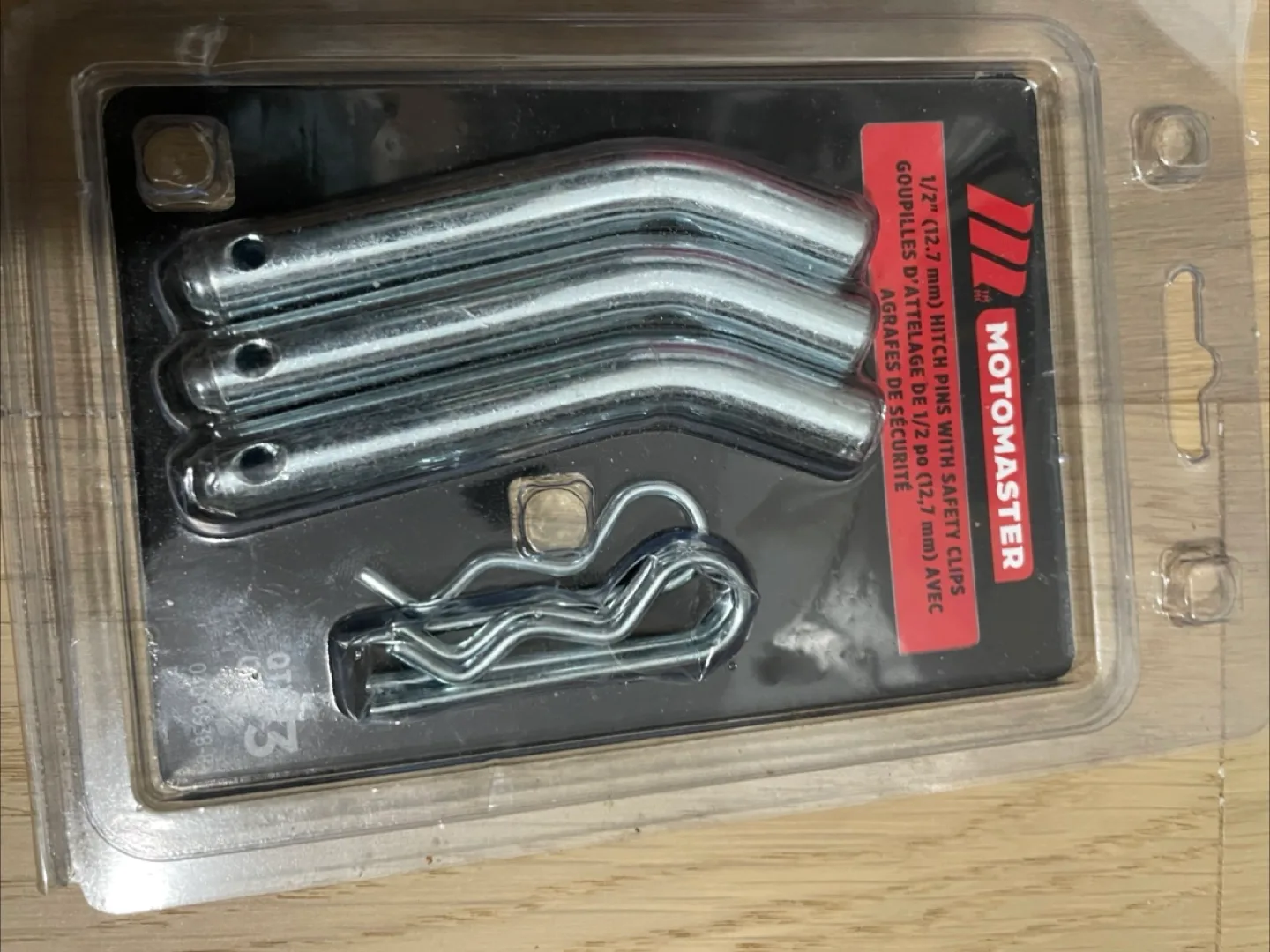 MotoMaster 1/2" Hitch Pins with Safety Clips - New thumbnail